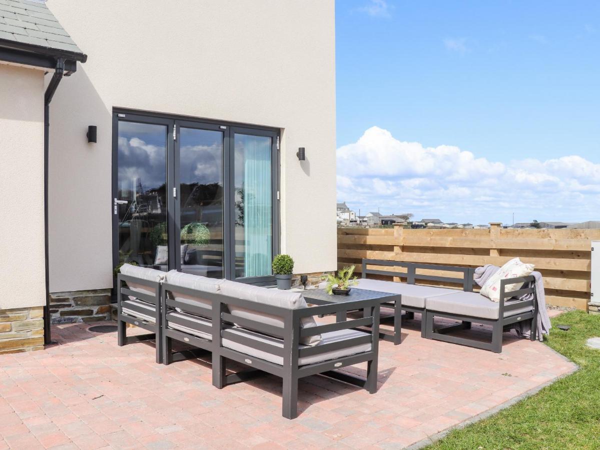 Amal Anpras Villa Tintagel Exterior foto